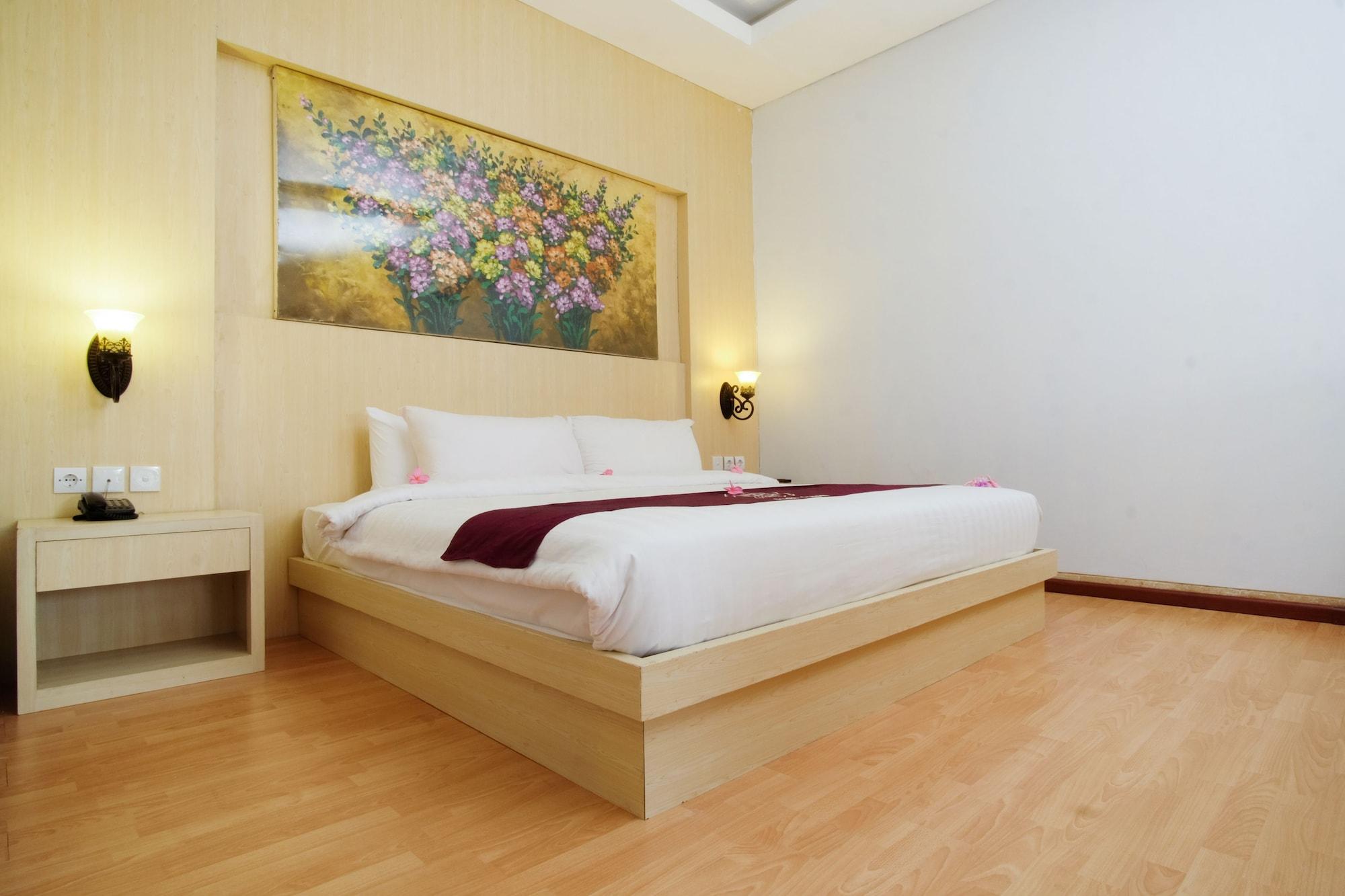 Puri Saron Senggigi Hotel Exterior photo
