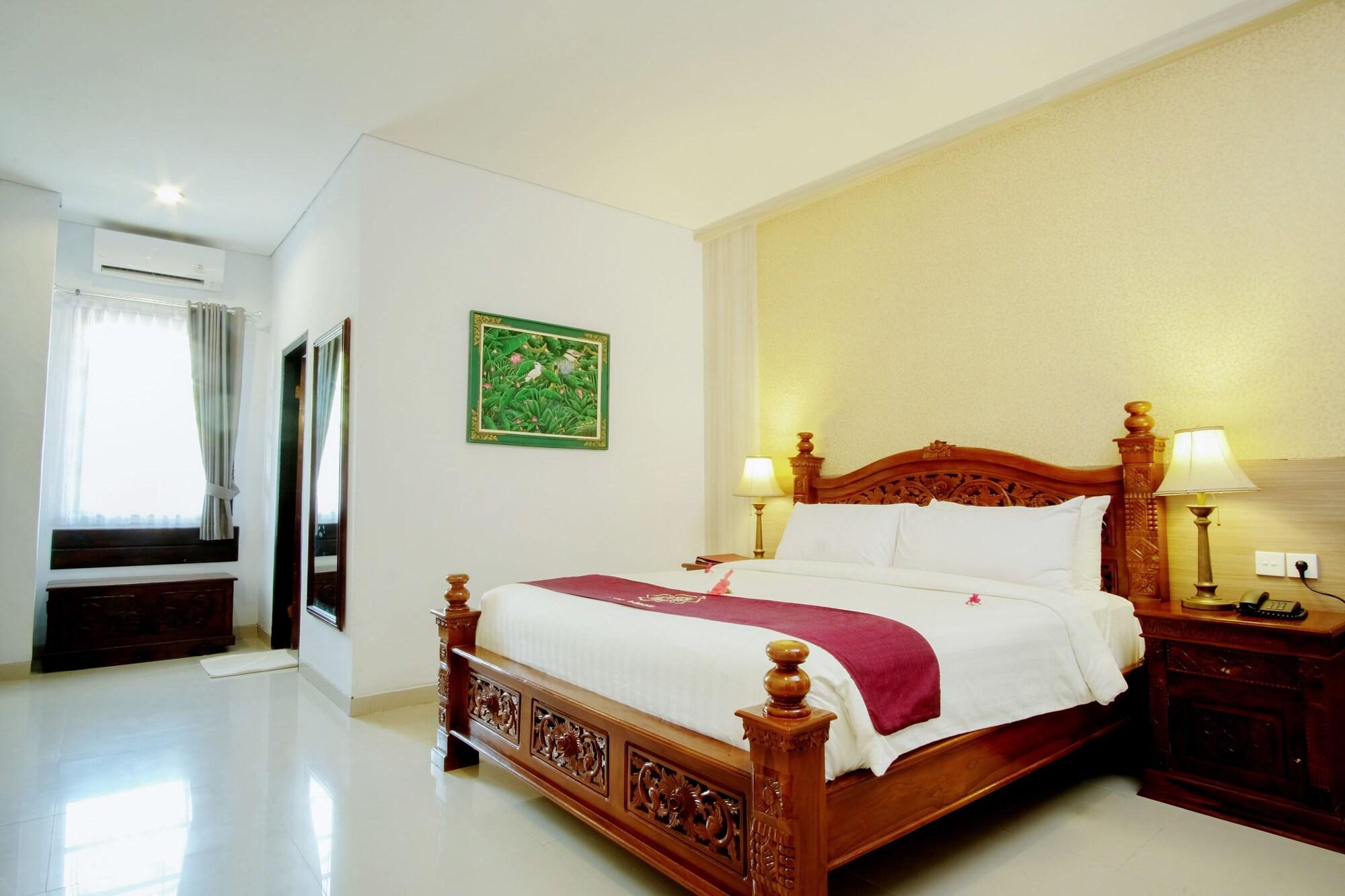Puri Saron Senggigi Hotel Exterior photo